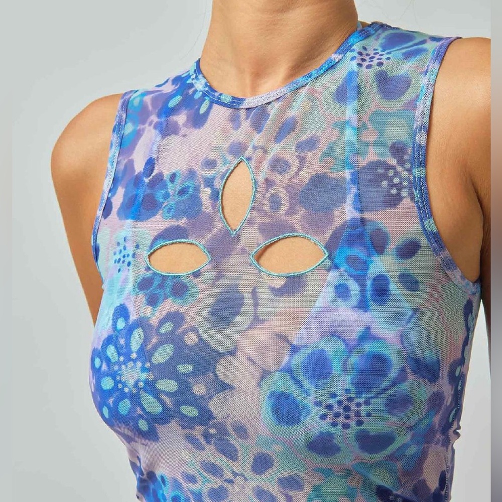 Cassie Laser Cut Crop Top with Mini Skirt Set NWT - Picture 5 of 14
